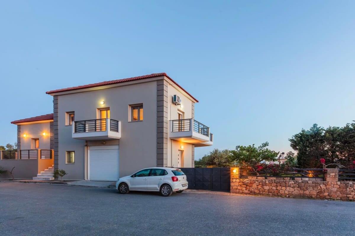 Navarino Captains Villa - Lux Private Pool Retreat マラトポリス エクステリア 写真