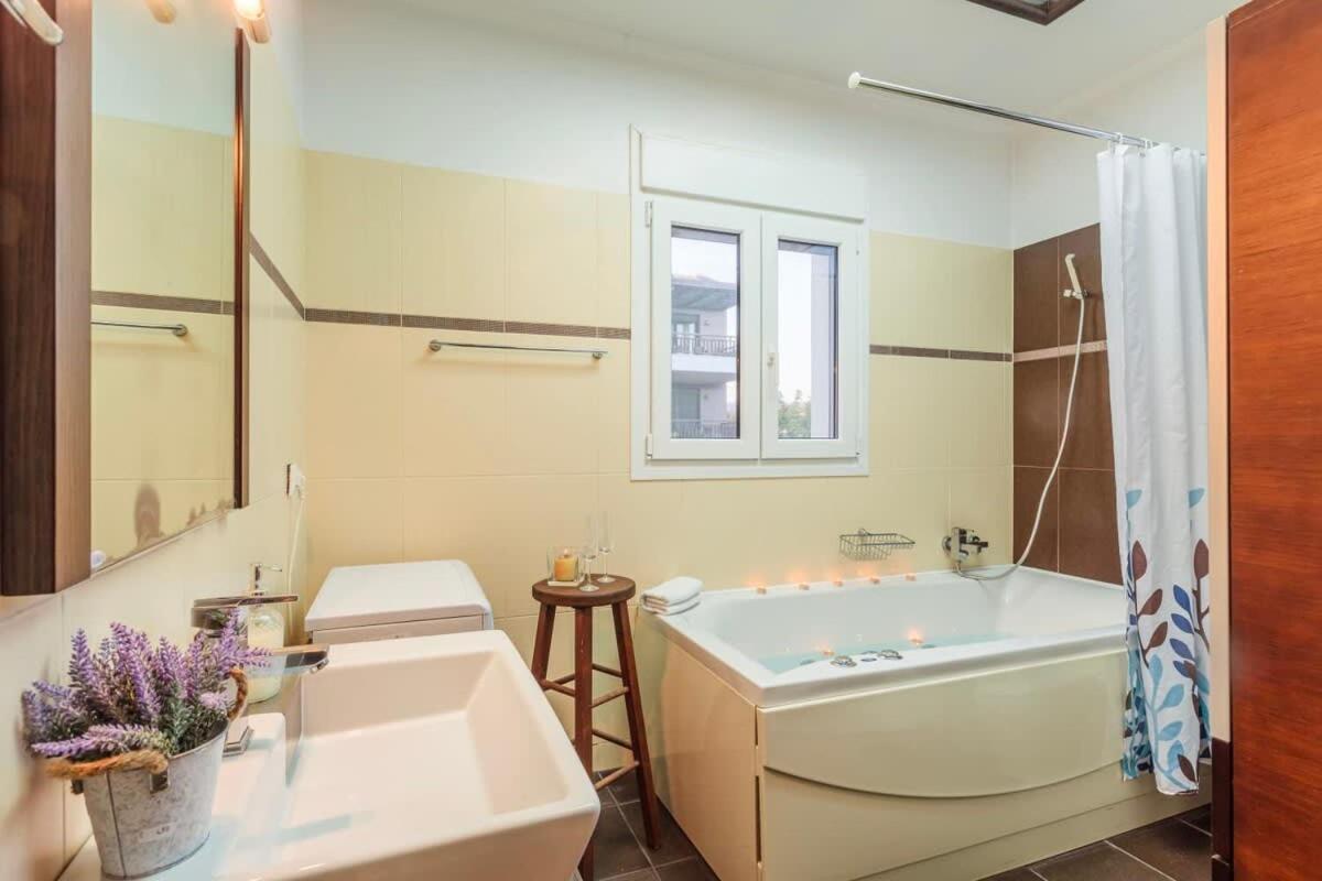 Navarino Captains Villa - Lux Private Pool Retreat マラトポリス エクステリア 写真
